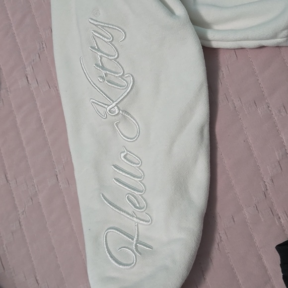 Hello Kitty Bundle - Picture 4 of 12